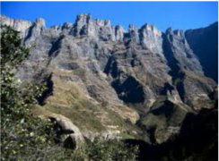 Drakensberg Shuttle Service is ready and waiting to take you to the Drakensberg